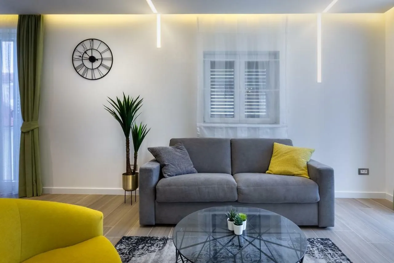 Downtown Marcius Luxury Apartment With Jacuzzi & Sauna Zadar