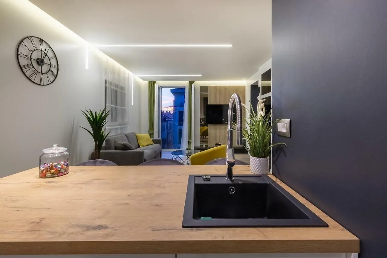 Downtown Marcius Luxury Apartment With Jacuzzi & Sauna Zadar