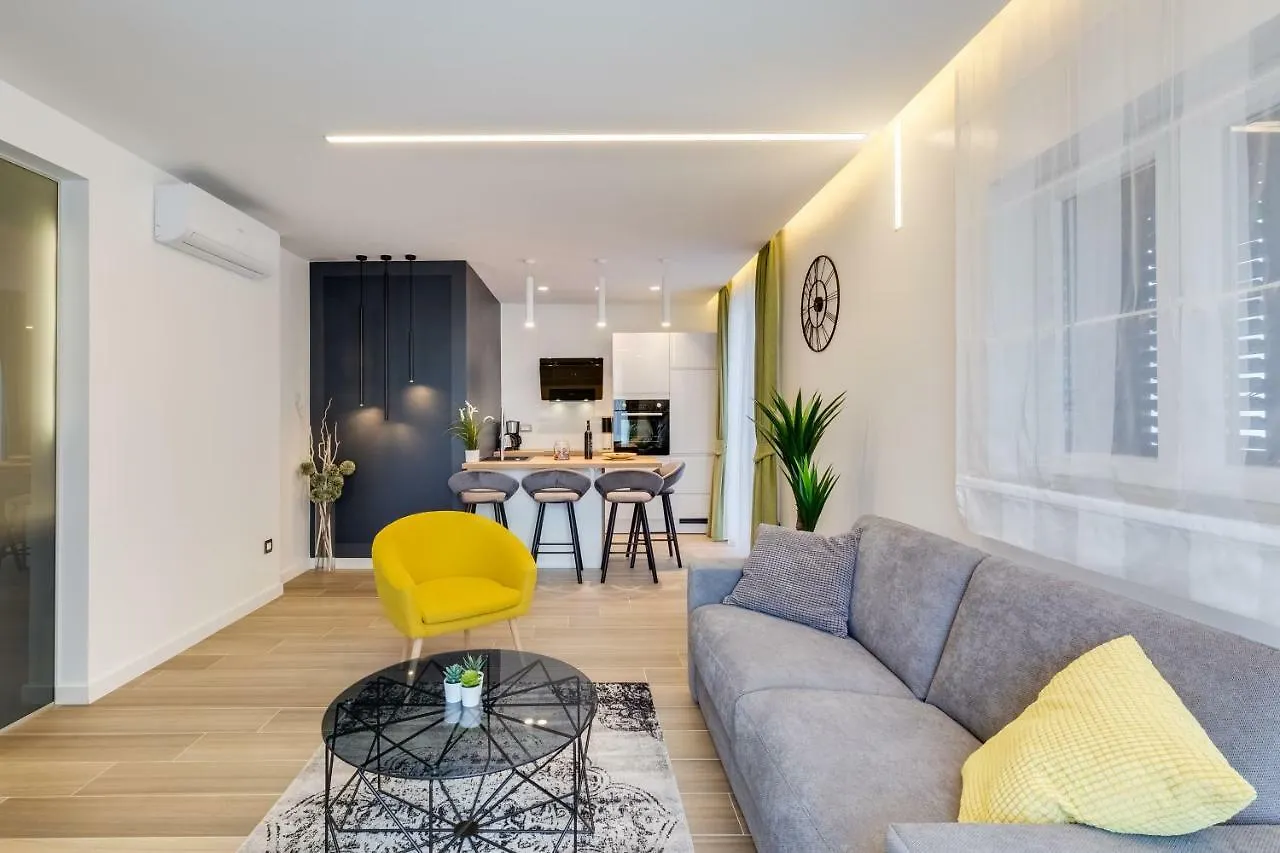 Downtown Marcius Luxury Apartment With Jacuzzi & Sauna Zadar