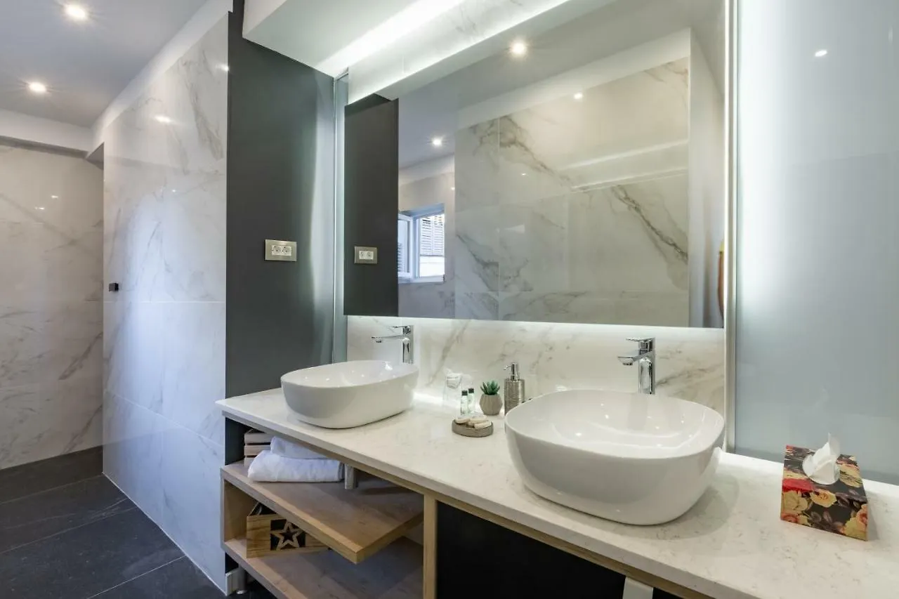 Downtown Marcius Luxury Apartment With Jacuzzi & Sauna Zadar