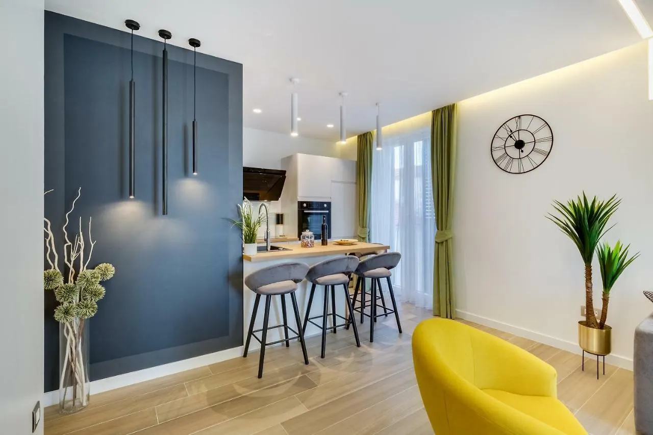 Downtown Marcius Luxury Apartment With Jacuzzi & Sauna Zadar