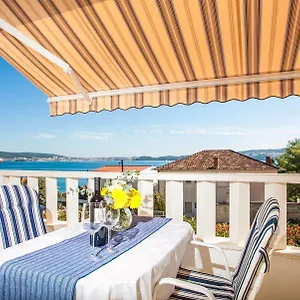 https://apartments-barbara-trogir.splithotels.org